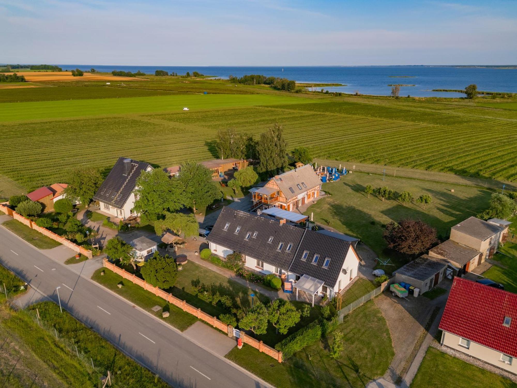 Reusenhof Am Haff Lägenhet Usedom Town Exteriör bild